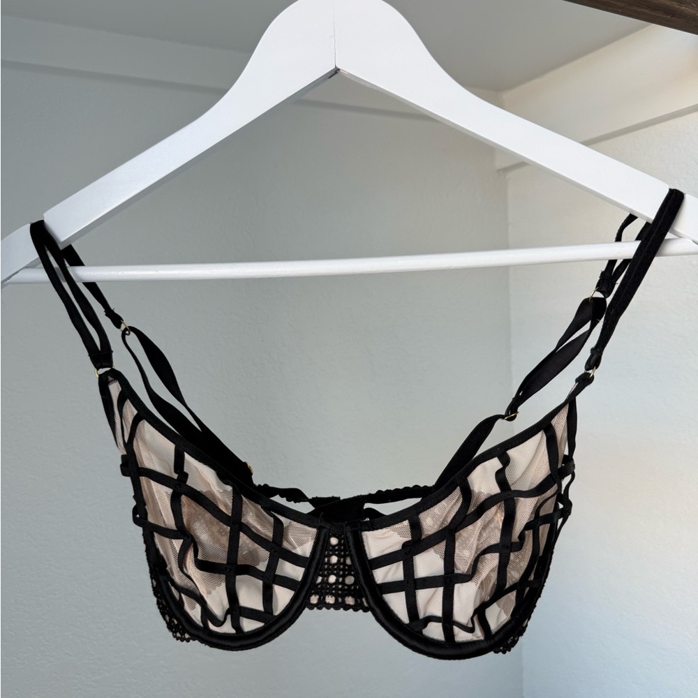 Victoria’s Secret Black & Nude Mesh Bra, Size 32D